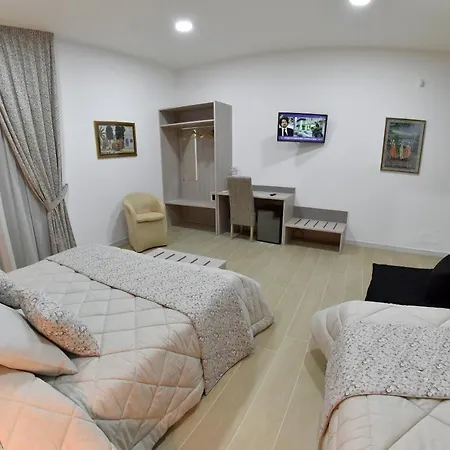 Garibaldi54 Bed & Breakfast 3*
